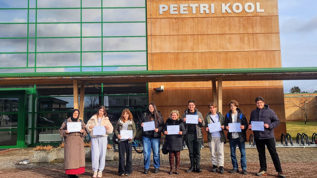 Antalya'dan Estonya'ya Dijital Okuryazarlık Yolculuğu: 8 Öğrenciden Uluslararası Deneyim